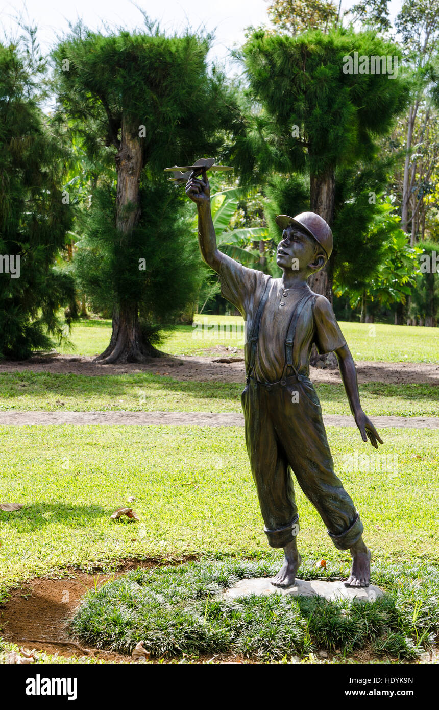 Sculptures in Na `Aina Kai Botanical Gardens & Sculpture Park, Kauai